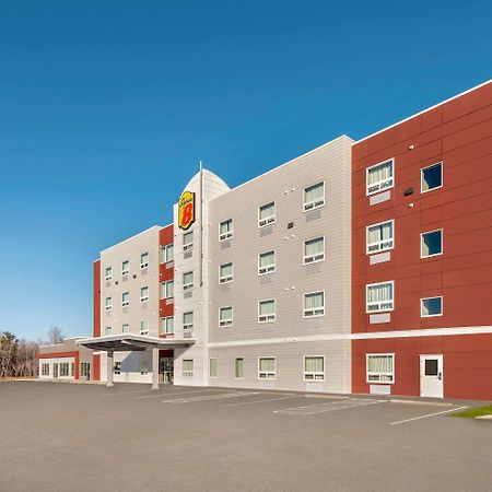 Super 8 By Wyndham Thompson Hotel Exterior foto